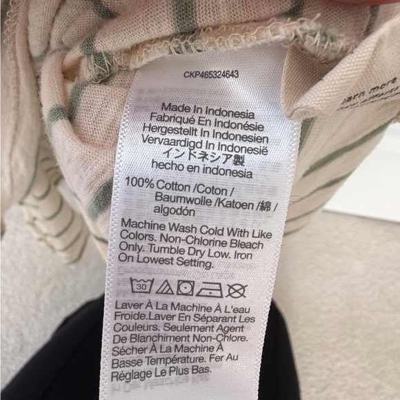 Good Luck Gem Floral Patterned Top - Picture 5 of 5